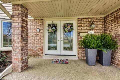 2011 W Mark Ter, Mount Prospect, IL 60056 photo 2