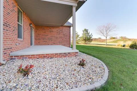 1344 Monterey Pine Dr, Normal, IL 61761 photo 32