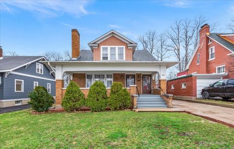 404 Raymond St, Elgin, IL 60120 photo 2