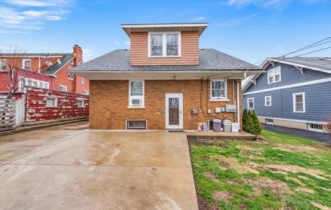 404 Raymond St, Elgin, IL 60120 photo 5