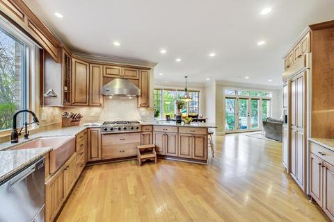 2027 Maple Ave, Northbrook, IL 60062 photo 7
