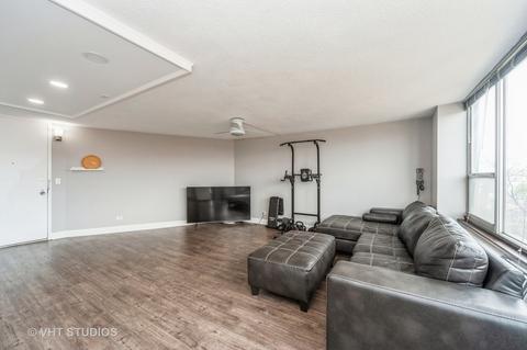Undisclosed, Glenview, IL 60025 photo 4