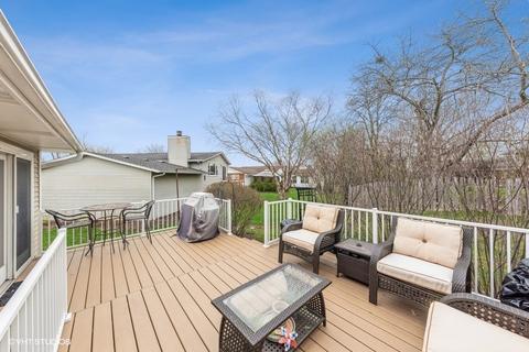 1625 Chesapeake Dr, Hoffman Estates, IL 60192 photo 24
