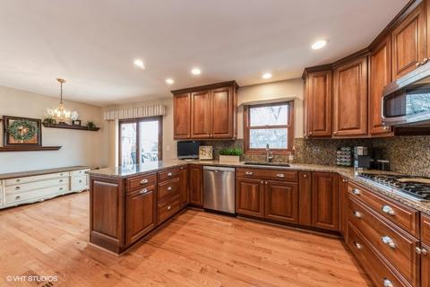1625 Chesapeake Dr, Hoffman Estates, IL 60192 photo 8