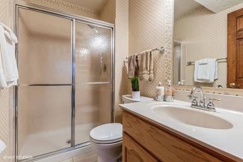 1625 Chesapeake Dr, Hoffman Estates, IL 60192 photo 16