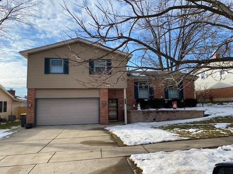 314 Crest Dr, Cary, IL 60013 photo 1