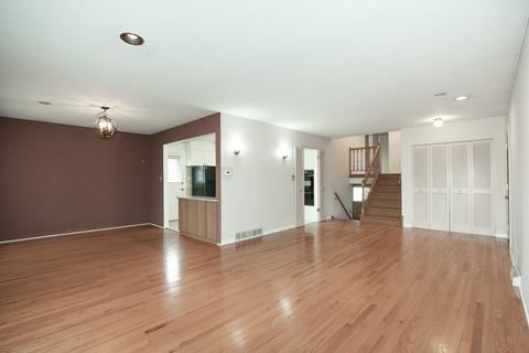 41 E Millers Rd, Des Plaines, IL 60016 photo 5