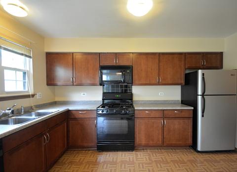 706 Sutton Cir, Wheeling, IL 60090 photo 6