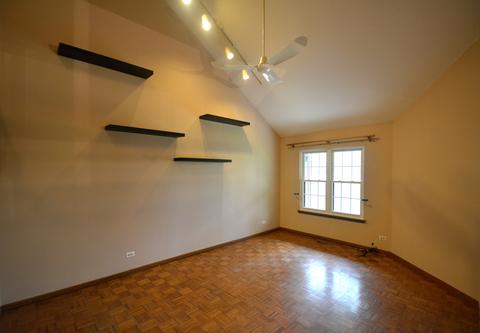 706 Sutton Cir, Wheeling, IL 60090 photo 3