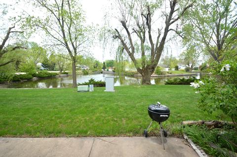 706 Sutton Cir, Wheeling, IL 60090 photo 19