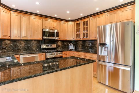 595 N 3rd Ave, Des Plaines, IL 60016 photo 9