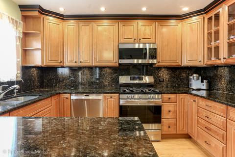 595 N 3rd Ave, Des Plaines, IL 60016 photo 8
