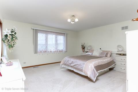 595 N 3rd Ave, Des Plaines, IL 60016 photo 18