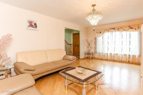 595 N 3rd Ave, Des Plaines, IL 60016 photo 7