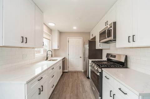 905 Molobay Ter, Bartlett, IL 60103 photo 8
