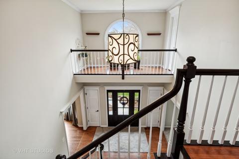 724 Mesa Dr, Naperville, IL 60565 photo 4