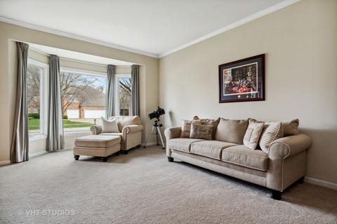 724 Mesa Dr, Naperville, IL 60565 photo 5