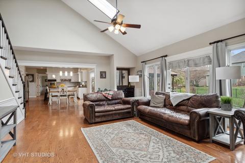 724 Mesa Dr, Naperville, IL 60565 photo 14