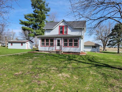 621 E 2nd St, Toluca, IL 61369 photo 2