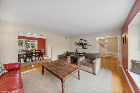 5600 Silentbrook Ln, Rolling Meadows, IL 60008 photo 4