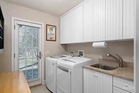 902 S Naperville Rd, Wheaton, IL 60189 photo 17