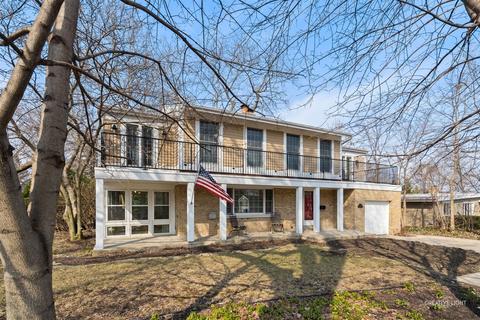 902 S Naperville Rd, Wheaton, IL 60189 photo 2