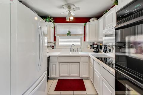 549 N 7th Ave, Des Plaines, IL 60016 photo 8