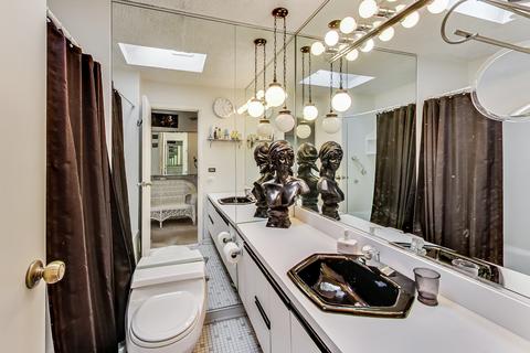 549 N 7th Ave, Des Plaines, IL 60016 photo 17
