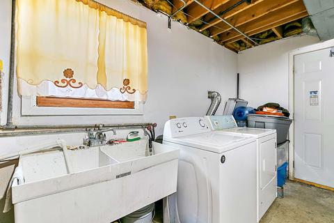 158 E 122nd Pl, Chicago, IL 60628 photo 13