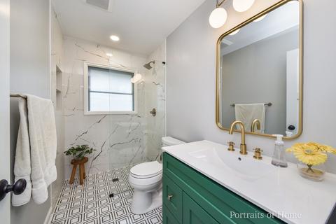 425 E Harrison Ave, Wheaton, IL 60187 photo 11