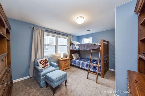 425 E Harrison Ave, Wheaton, IL 60187 photo 13