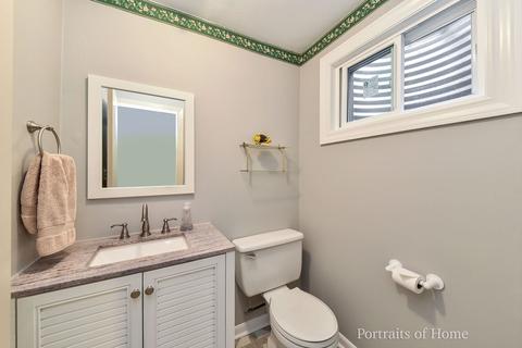 425 E Harrison Ave, Wheaton, IL 60187 photo 25