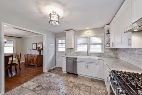 425 E Harrison Ave, Wheaton, IL 60187 photo 6