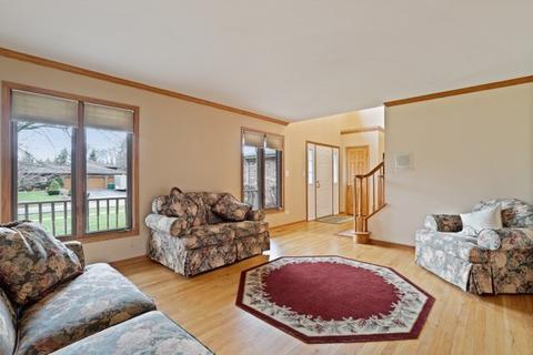 424 61st St, Willowbrook, IL 60527 photo 11