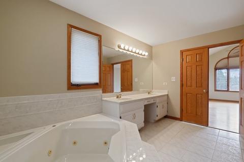 424 61st St, Willowbrook, IL 60527 photo 27
