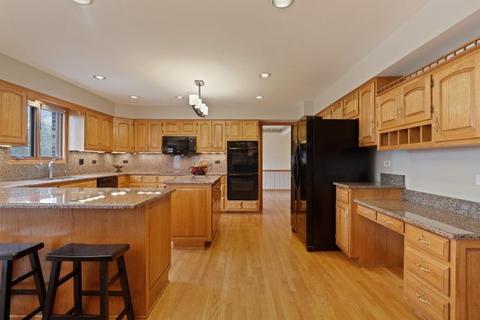 424 61st St, Willowbrook, IL 60527 photo 7