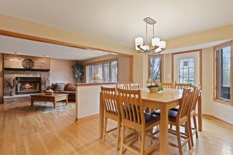 424 61st St, Willowbrook, IL 60527 photo 5