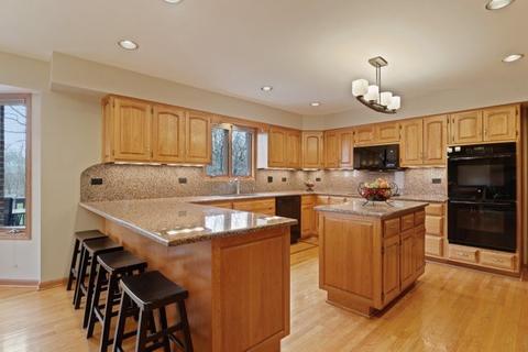 424 61st St, Willowbrook, IL 60527 photo 8