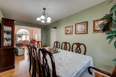 400 E Lorraine Ave, Addison, IL 60101 photo 6