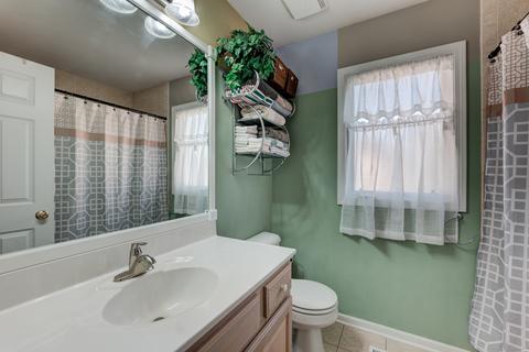 400 E Lorraine Ave, Addison, IL 60101 photo 19
