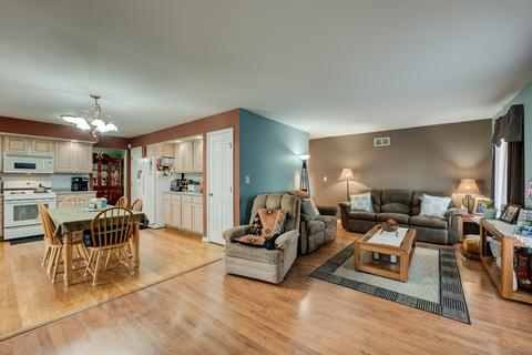 400 E Lorraine Ave, Addison, IL 60101 photo 13