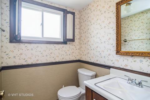 957 Rose Ln, Wheeling, IL 60090 photo 15