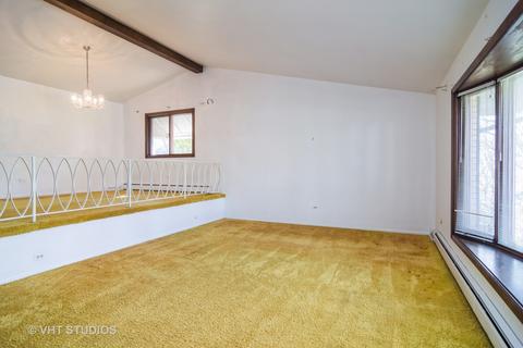 957 Rose Ln, Wheeling, IL 60090 photo 2