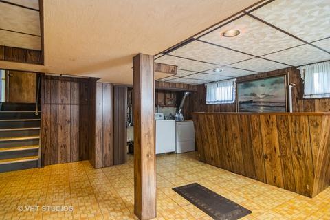 957 Rose Ln, Wheeling, IL 60090 photo 14