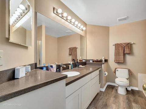 2043 Grovetown Dr, Bartlett, IL 60103 photo 17