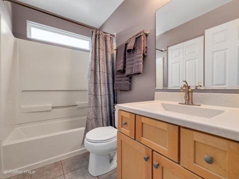 2043 Grovetown Dr, Bartlett, IL 60103 photo 20