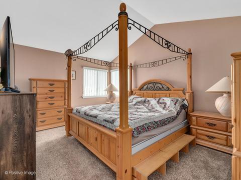 2043 Grovetown Dr, Bartlett, IL 60103 photo 16