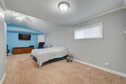 255 Illinois Blvd, Hoffman Estates, IL 60169 photo 15