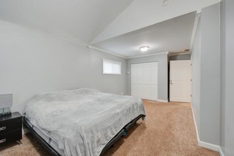 255 Illinois Blvd, Hoffman Estates, IL 60169 photo 17