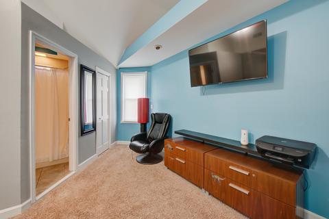 255 Illinois Blvd, Hoffman Estates, IL 60169 photo 18